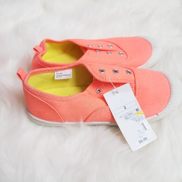 2/$10💐 Cat and Jack Girl's Canvas Slip on Sneaker - Picture 2 of 4